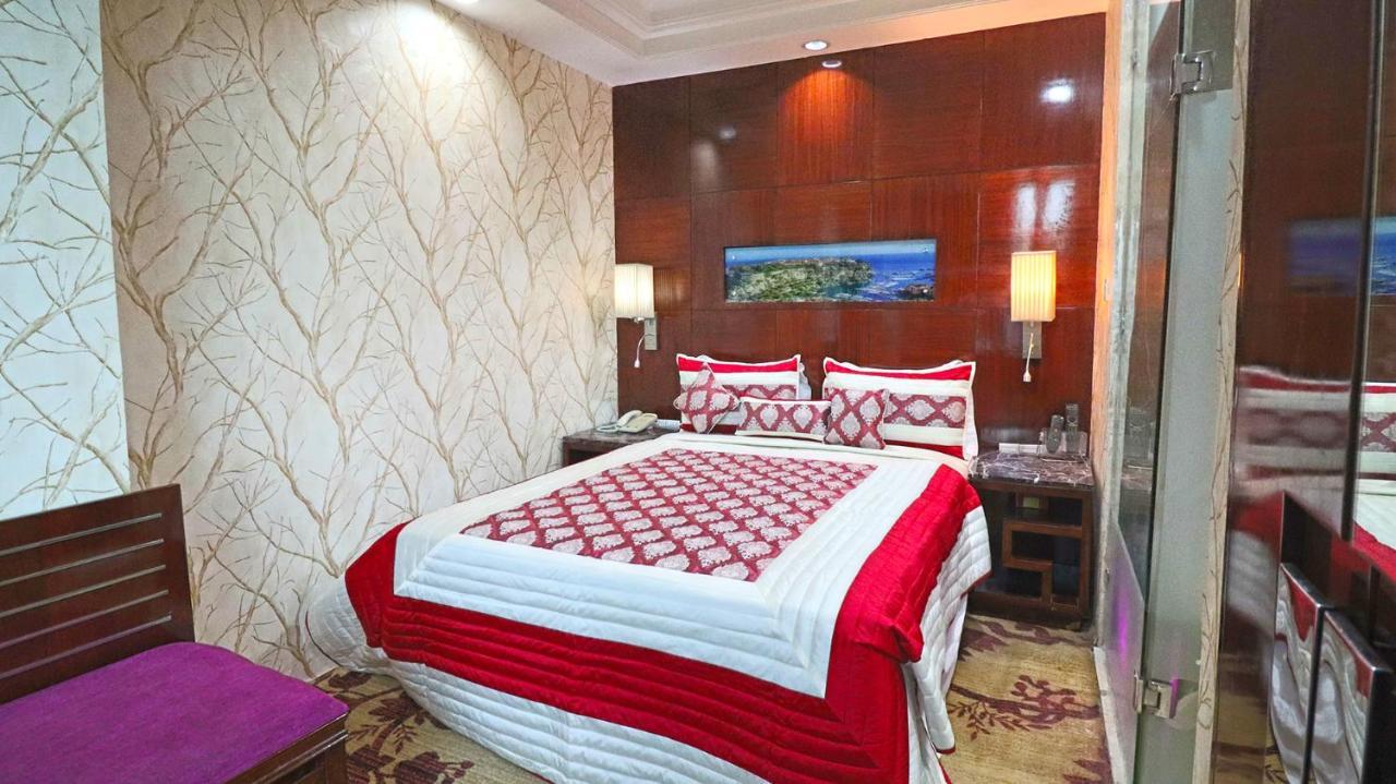 Skycity Hotel Gurgaon Dış mekan fotoğraf