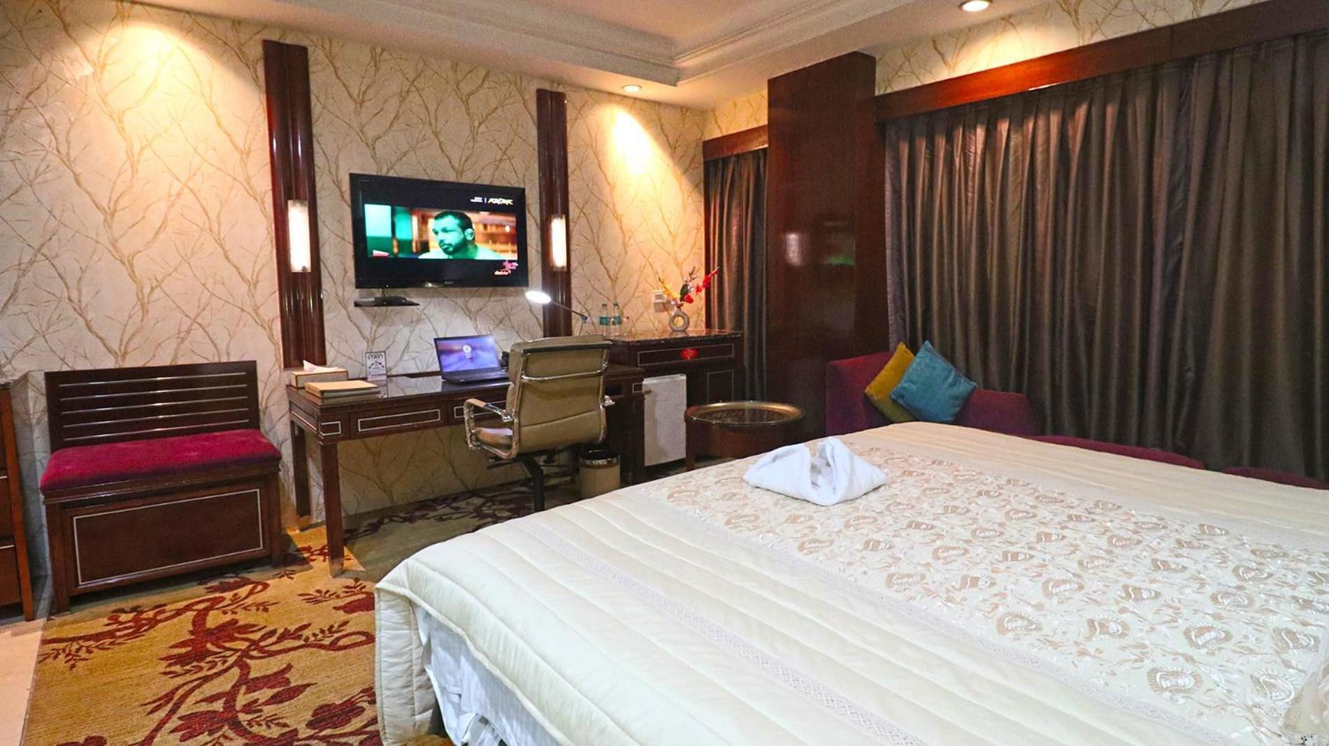 Skycity Hotel Gurgaon Dış mekan fotoğraf