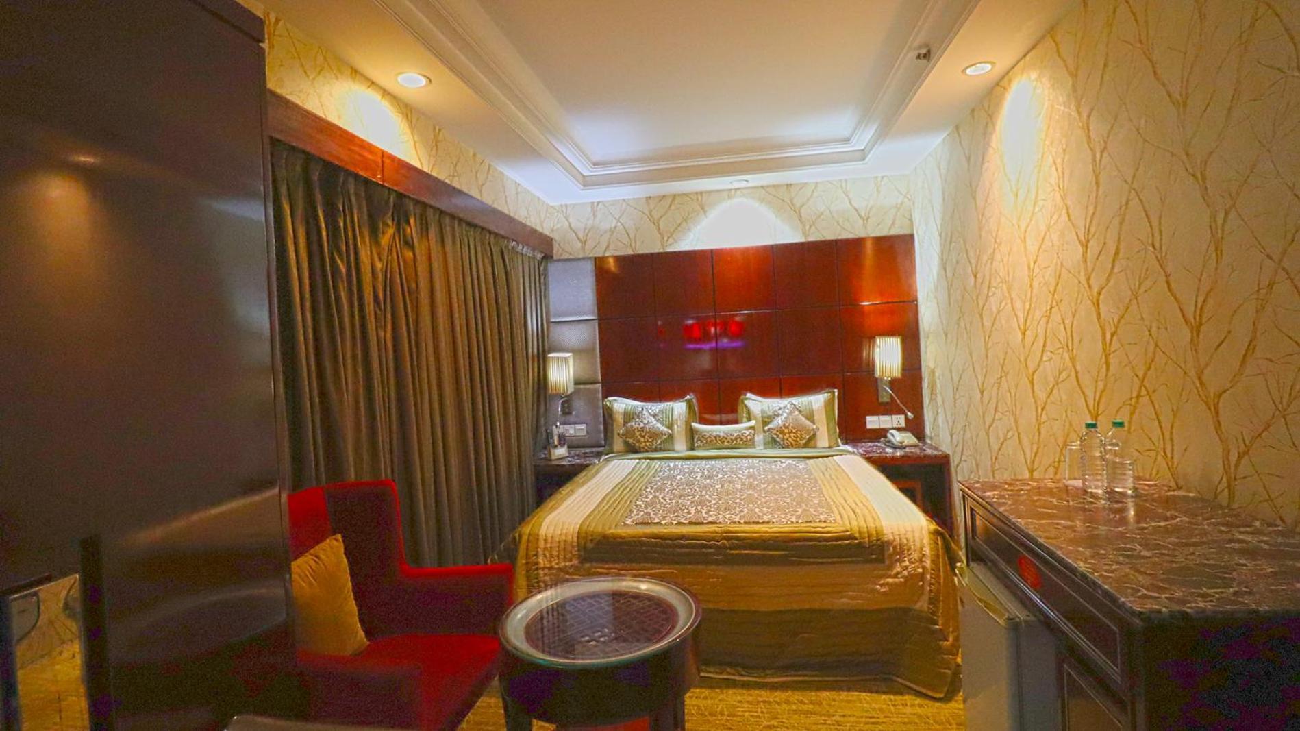Skycity Hotel Gurgaon Dış mekan fotoğraf