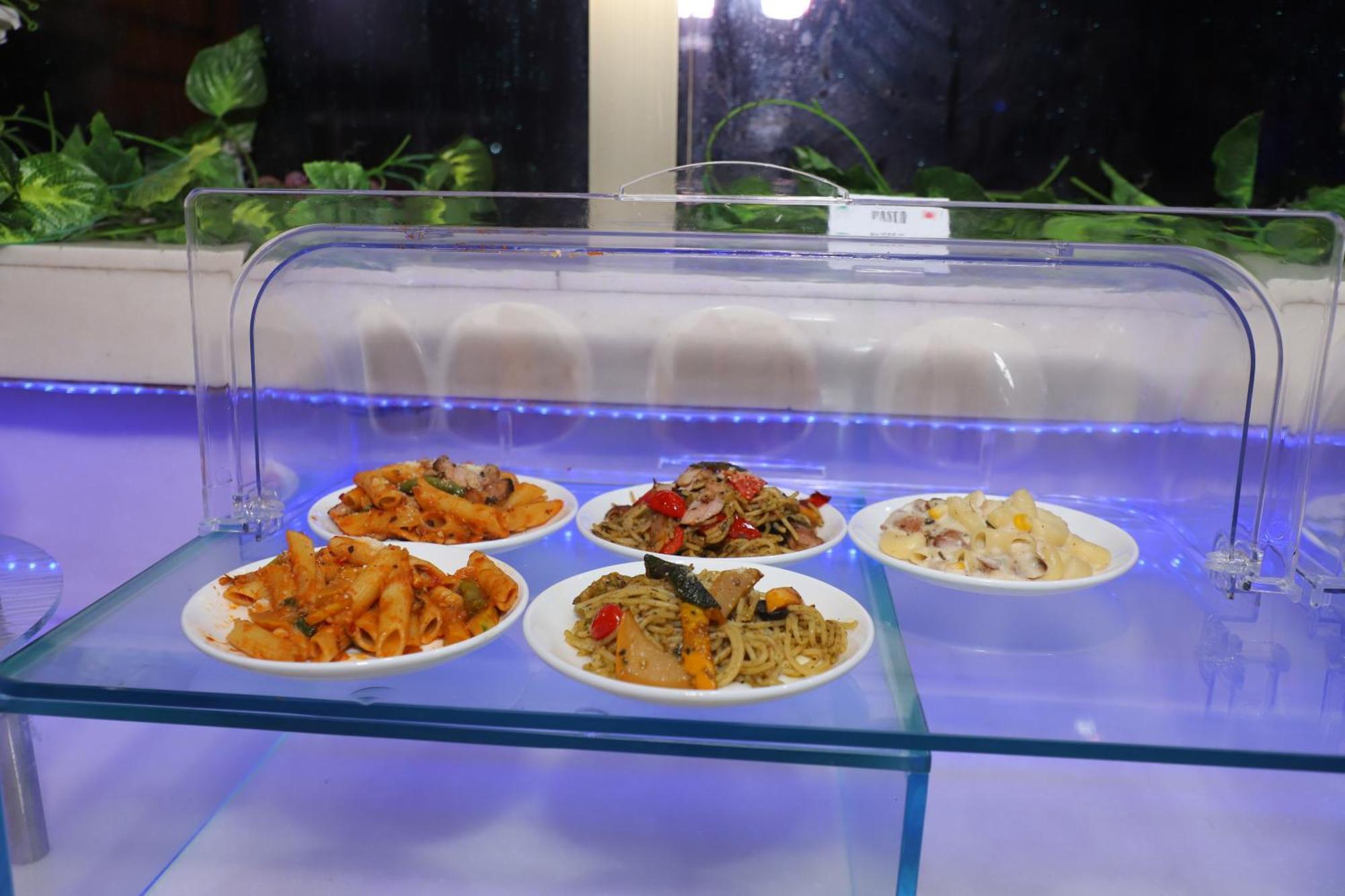 Skycity Hotel Gurgaon Dış mekan fotoğraf